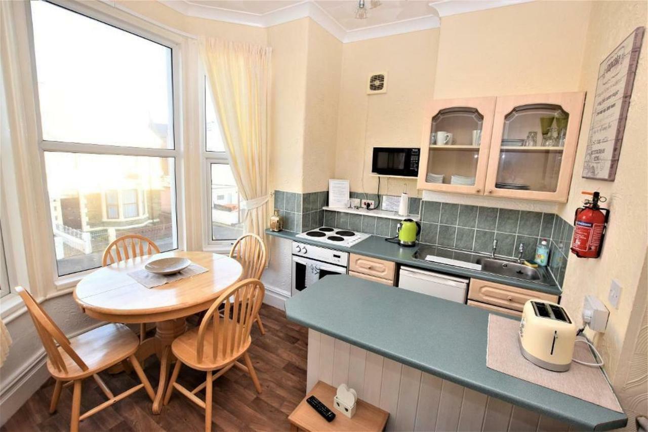 ไบรเดิล ลอดจ์ อพาร์ตเมนต์ Apartment แบล็คพูล ภายนอก รูปภาพ