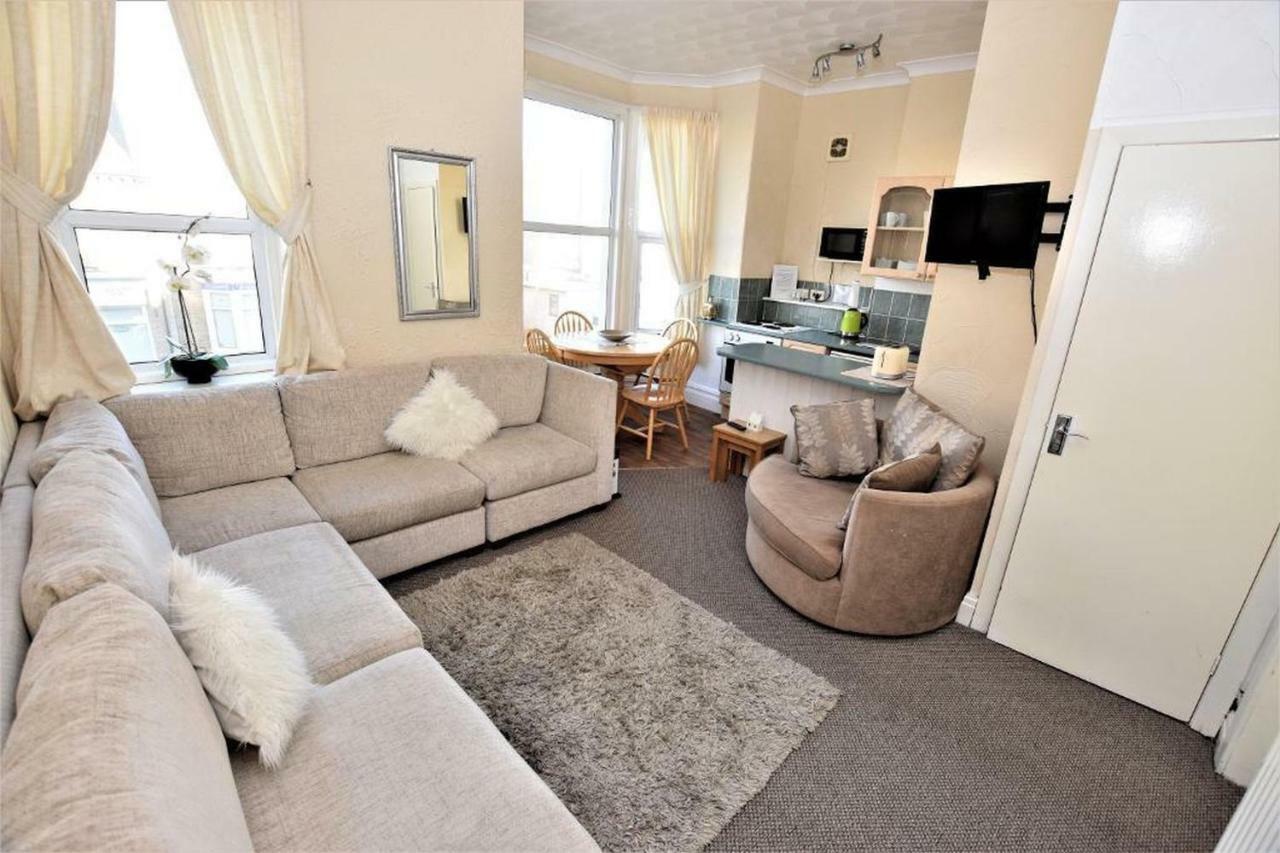 ไบรเดิล ลอดจ์ อพาร์ตเมนต์ Apartment แบล็คพูล ภายนอก รูปภาพ