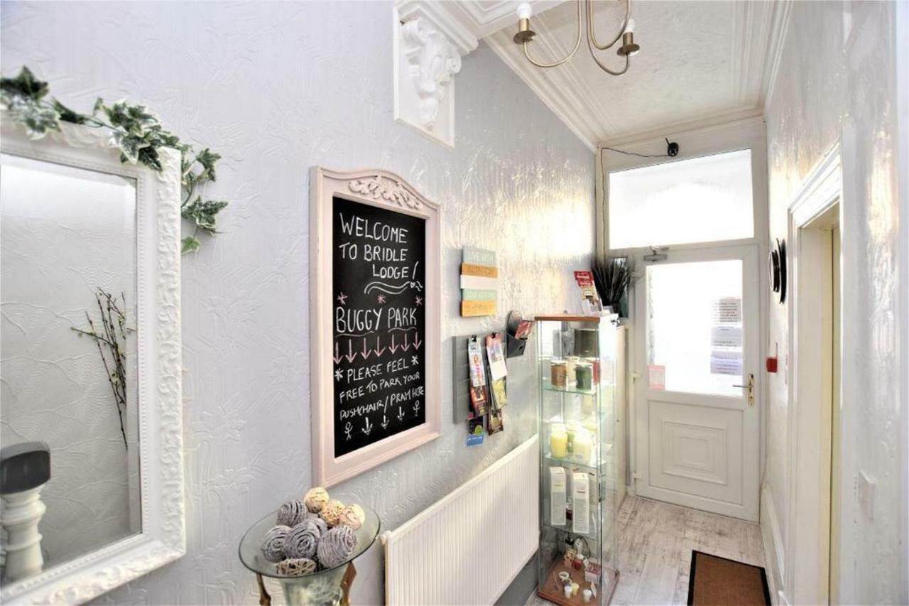 ไบรเดิล ลอดจ์ อพาร์ตเมนต์ Apartment แบล็คพูล ภายนอก รูปภาพ